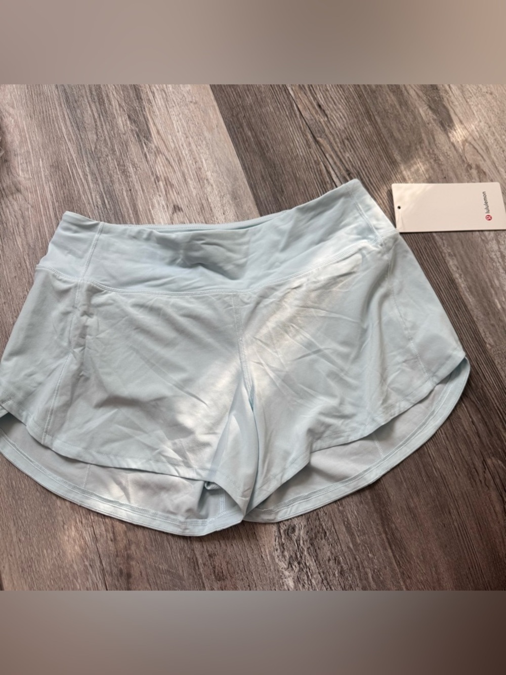 Lululemon speed up short mid rise baby blue